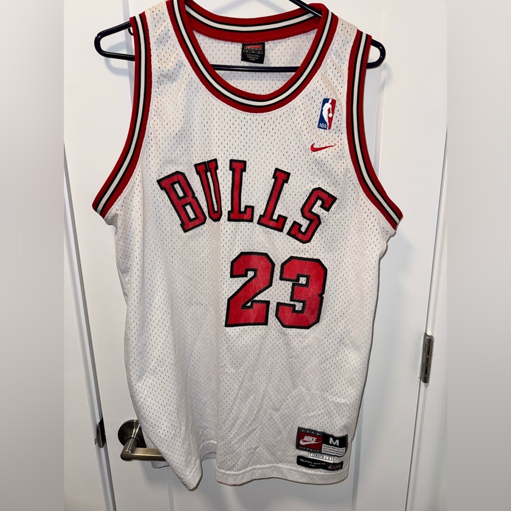 Vtg 2003 Nike Michael Jordan Bulls Sewn Jersey 1984 Retro Flight 8403 White M
